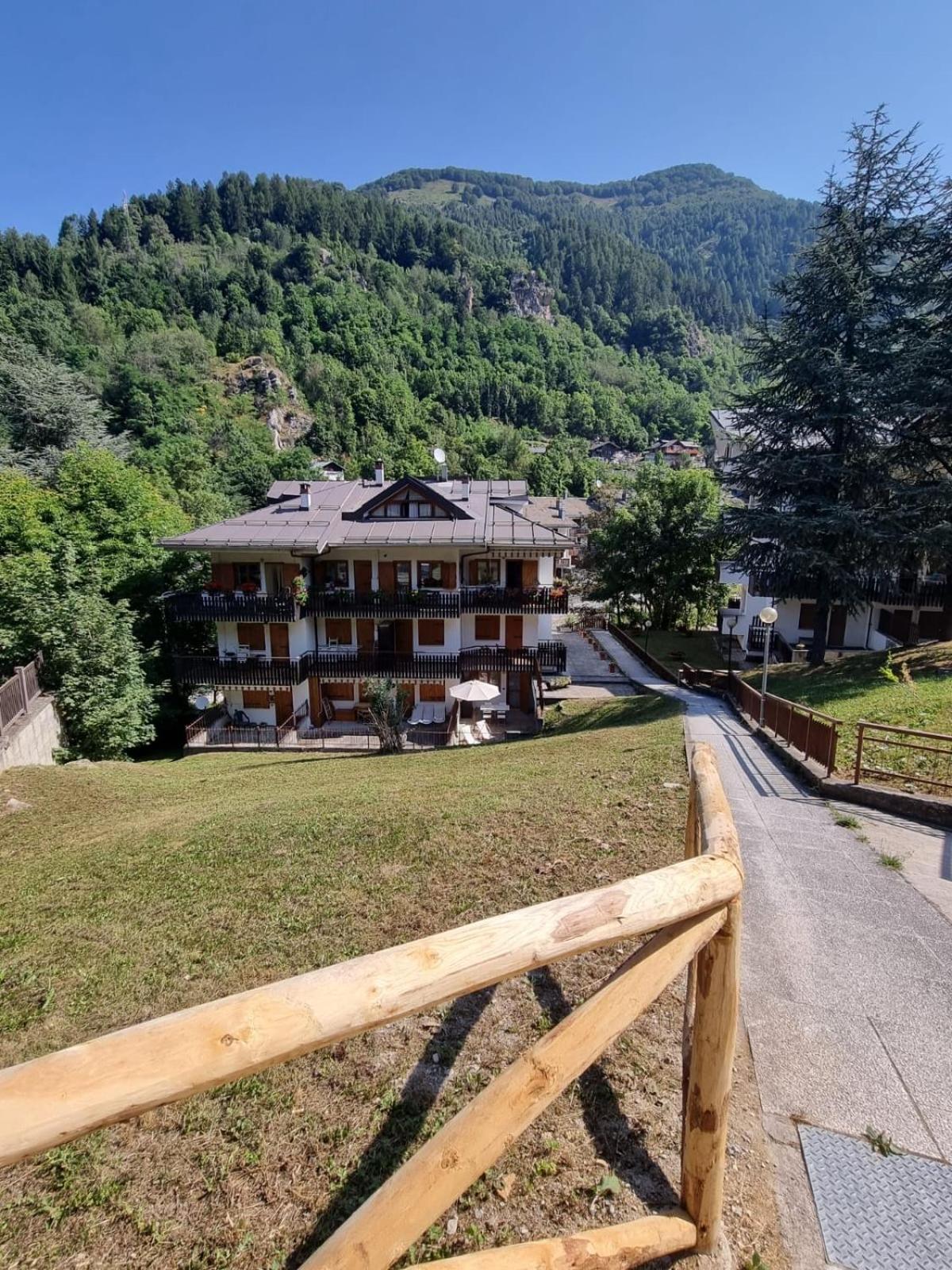 La Casa Del Cervo Limone Piemonte Exterior foto